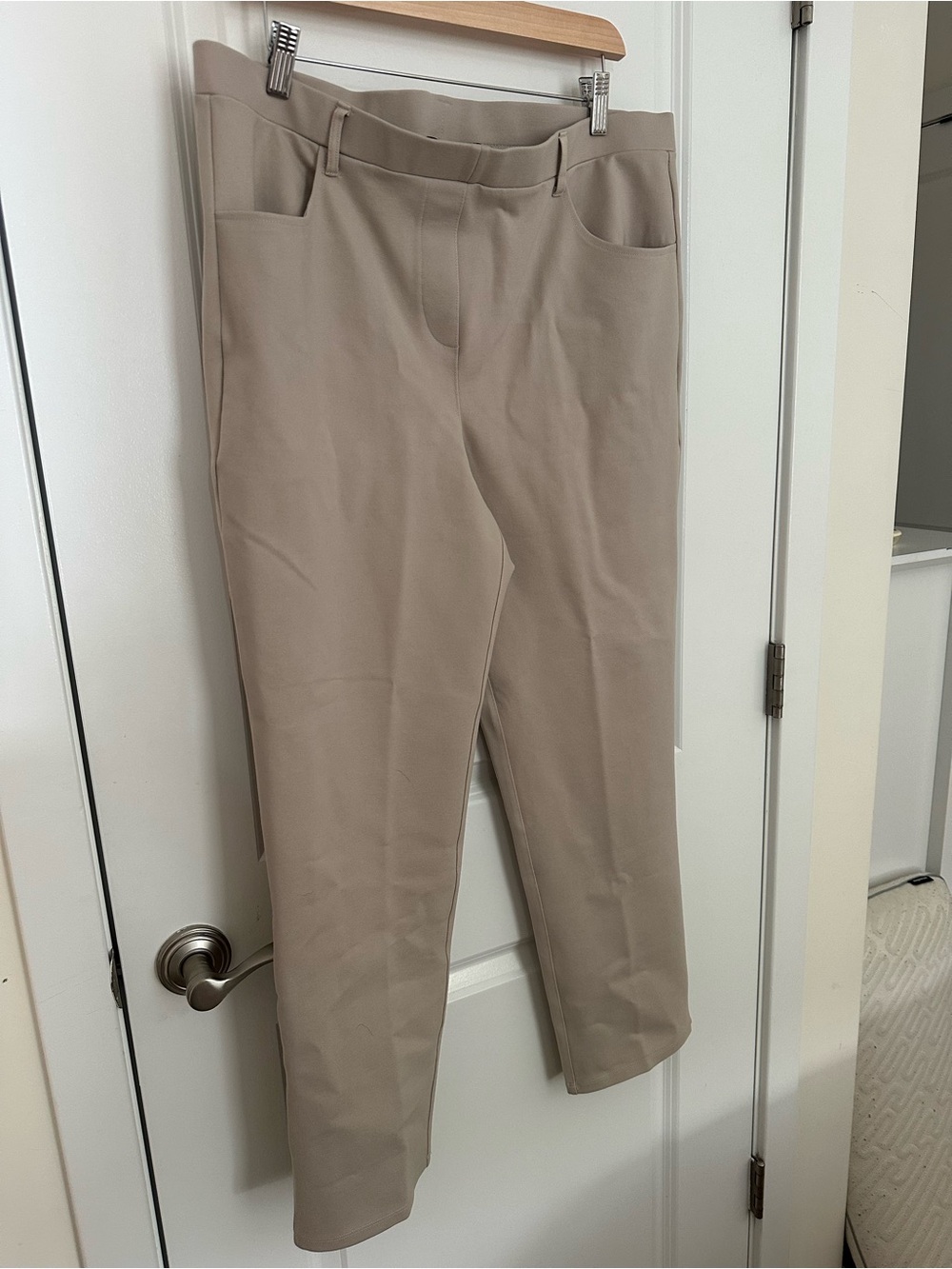 NWT Quince Women’s Tailored Stretch Ankle Pants - Taupe